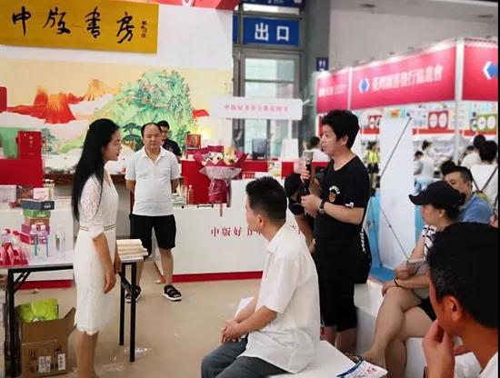 ���߾͡������������ĸİ���α��Ի�